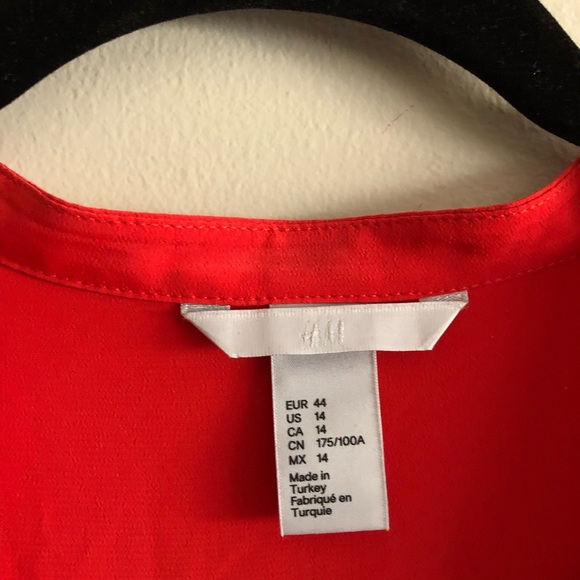 H&M Red blouse - Picture 3 of 5